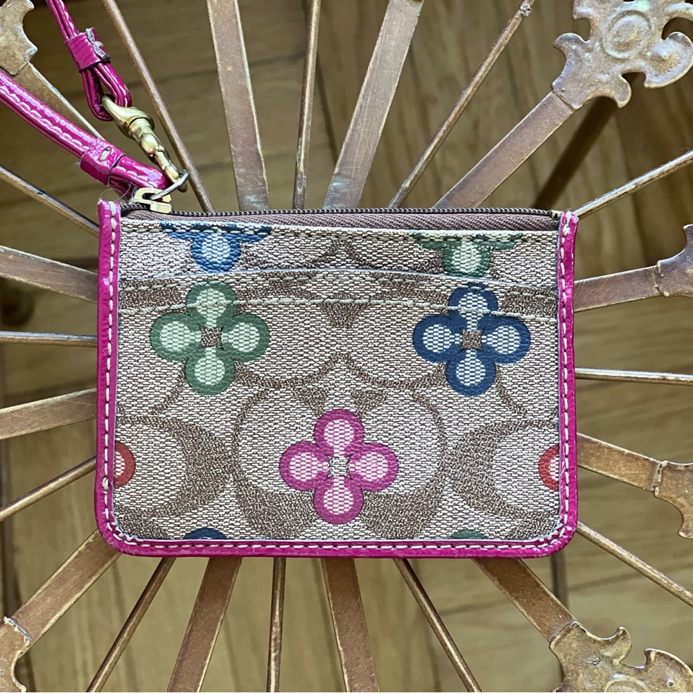 COACH Peyton Signature Clover ID Wristlet Brown Pink GUC